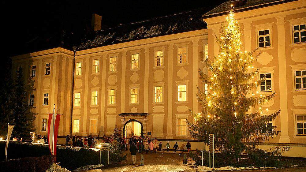 Im Arkadenhof im Schloss Piber findet heuer erstmalig ein Adventmarkt statt