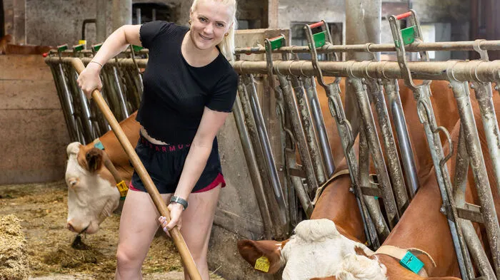 Klicken Sie sich durch die besten Schnappschüsse von Kathi Truppe daheim am Zwanzgerhof.