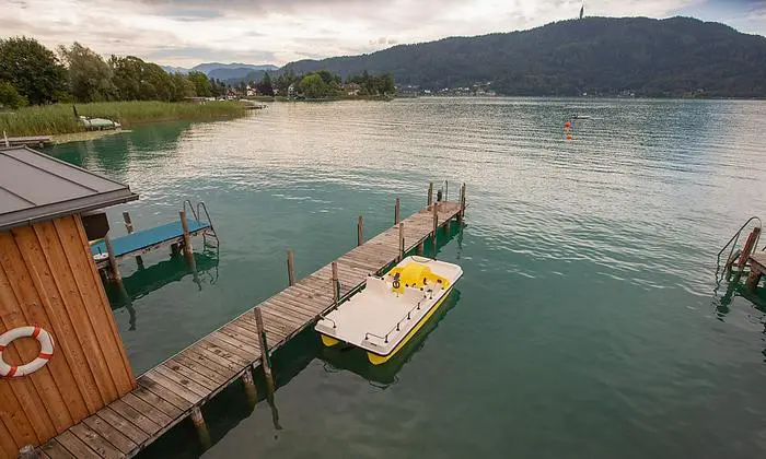 Wunders Ferienpension in Pörtschach lockt mit dem glasklaren Wasser des Wörthersees
