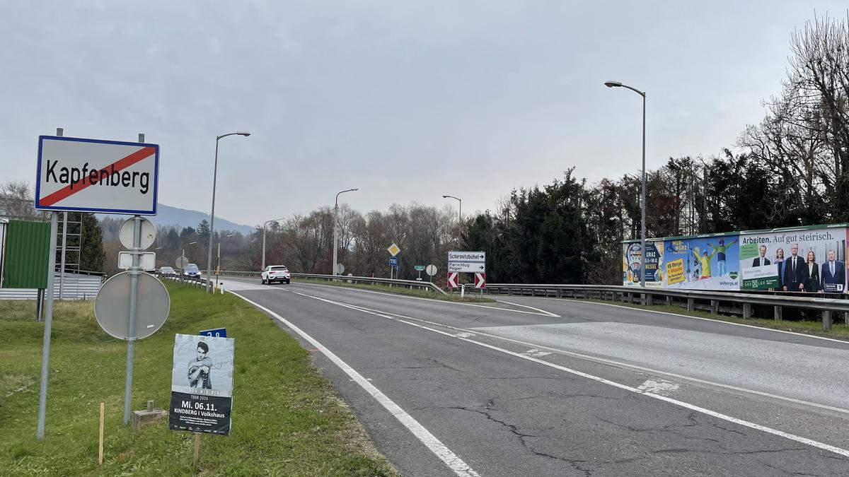 Vom Kreisverkehr Hafendorf weg wird die neue Straße wegführen, die B 116 (links) und L 138 (rechts) auf 1,2 Kilometern zusammenführt