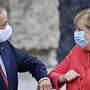 Armin Laschet und Angela Merkel