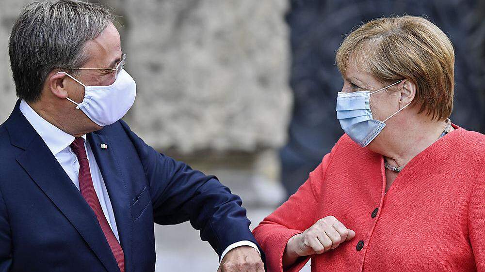 Armin Laschet und Angela Merkel