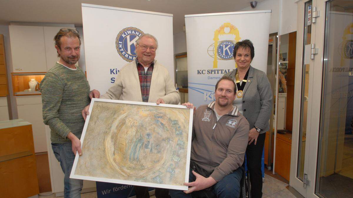 Freude mit dem Hauptgewinn, das Originalbild der Künstlerin: Chairman Jürgen Petz, Gewinner Johannes Eggarter mit den Kiwanis Klubpräsidenten Klaus Hössl und Monika Konrad