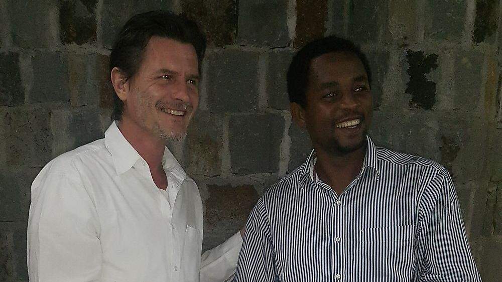 Helmut Spitzer (links) forscht seit 20 Jahren in Afrika