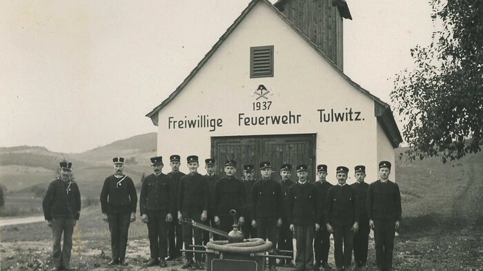 Die Freiwillige Feuerwehr Tulwitz im Jahr 1937. Da wurde das neue Rüsthaus eröffnet