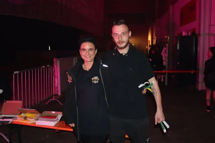 Klicken Sie sich durch die Bilder dieses Konzertereignisses.