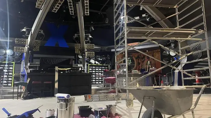 Das tiefblaue „X“ im Hintergrund bleibt, sonst wurde vieles in der Diskothek „Excalibur“ erneuert und modernisiert