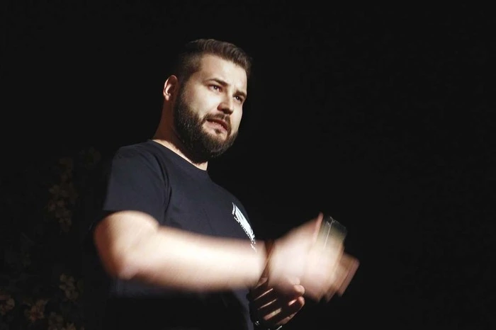 Die Leitung hat der bekannte Kabarettist Stefan Schandor  übernommen.