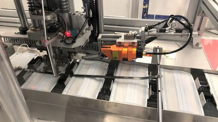 Die Produktion von Einwegschutzmasken ist in Althofen angelaufen.