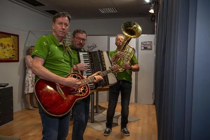 Besonders unterhaltsam war auch die musikalische Begleitung in den Pausen: „Die 3G’s“ sorgten mit schwungvoller Musik für die passende Atmosphäre. 