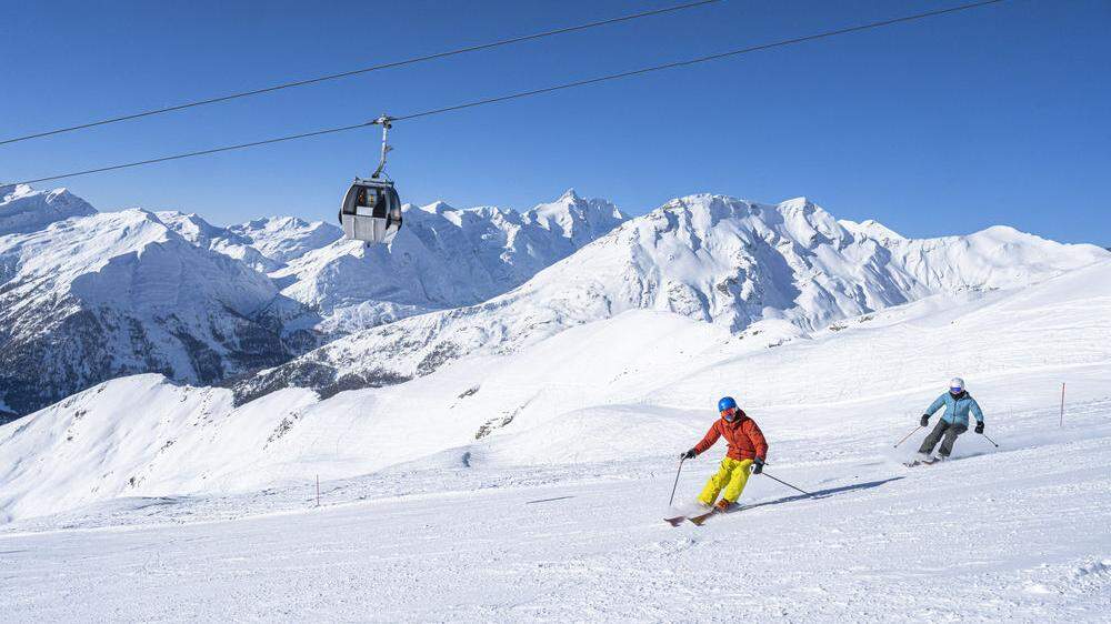 Wer noch einmal besonders hoch hinaus will, hat in der Skiregion Heiligenblut Blick auf die Gipfel der 3000er