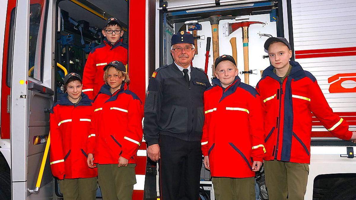 Rund 1300 Jugendliche sind, auch dank der Arbeit von Gerhard Scheiber, in Kärnten bei der Feuerwehr