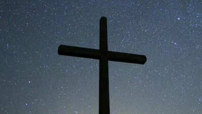 Kreuz - Symbol für Tod, aber auch für Hoffnung