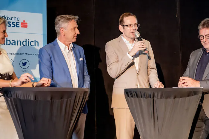 Dagmar Eigner-Stengg, Leiterin des Gründungscenters der Steiermärkischen, und Kommerzkundenmanager Karlheinz Bauer führten durch das Programm. WK-Boss Josef Herk und Sparkassen-Vorstandsmitglied Oliver Kröpfl begrüßten die Gäste.