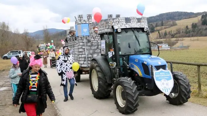 Um es gleich vorweg zu nehmen: Auch im Görtschitztal wurde das Ende des Faschings ausgiebig gefeiert. Und aus diesem Grund stand der Markt Klein St. Paul am Samstagnachmittag im Mittelpunkt eines Faschingsumzugs. 