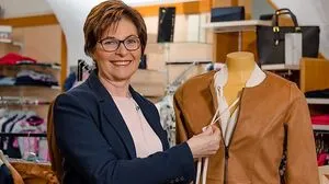 Elfriede Atzler aus Weißkirchen