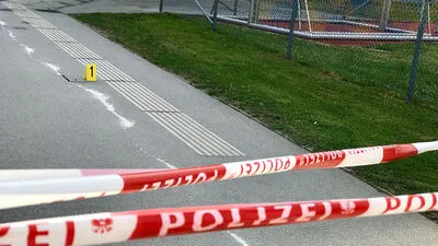 Der Tatort vor der Schule in Mistelbach