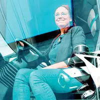 Andrea Leitner: Die AVL ist eine Art Gatekeeperin, eine Brückenbauerin zwischen den Herstellern und den technischen Diensten, die autonome Autos für die Straße absegnen müssen