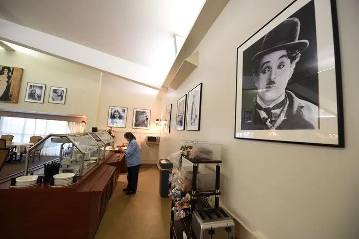 Die spendenfinanzierte Organisation wurde 1921 von Hollywoodpionieren wie Charlie Chaplin und Douglas Fairbanks gegründet und kümmert sich bis heute um Filmschaffende mit Geldproblemen. Etwa die Hälfte der 165 Bewohner zahlt allerdings selber für ihre Unterbringung, für die andere Hälfte übernimmt die Stiftung die Kosten. Einige der Bewohner sind in der Filmbranche bis heute bekannt, andere wirkten zu ihrer Zeit hinter den Kulissen.