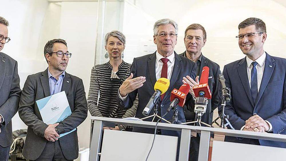 Die Verhandlungsteams der SPÖ und ÖVP sind bei bester Stimmung.