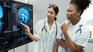 Bildgebungsverfahren erlauben die genaue Planung von chirurgischen Eingriffen ins Gehirn. Die Vorausplanung erhöht die Heilungschancen massiv