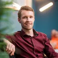 Florian Buschmann ist heute Psychologe und arbeitet mit Jugendlichen gegen Handy-Sucht. Er war selbst lange betroffen. 