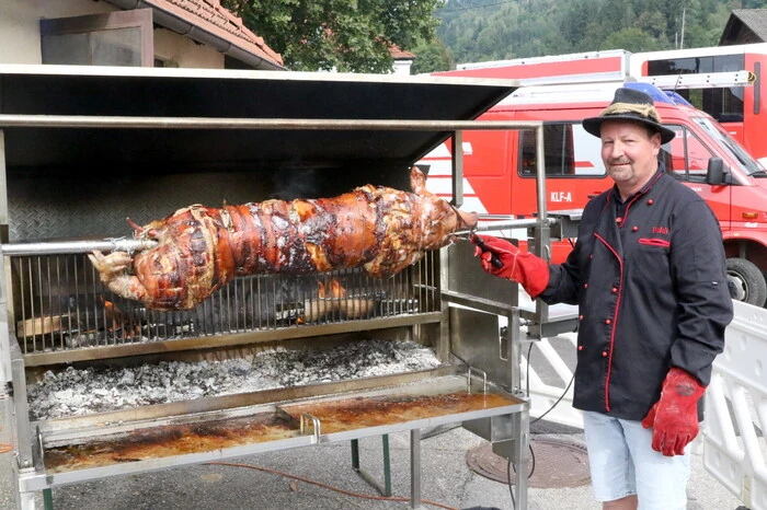 Übrigens: Als Grillmeister ein wahrer Meister seines Fachs: Ewald Eberhard.