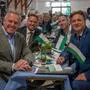 Gute Miene zum bösen Spiel: FPÖ-Chef Mario Kunasek mit dem Grazer Spitzenkandidaten René Apfelknab beim Wahlkampfauftakt. Kurz davor hatte der Landesparteivorstand den Rauswurf zweier Vize-Obleute der Stadtpartei abgesegnet