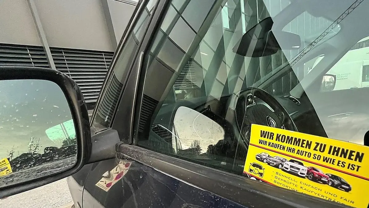 Auto-Straßenhändler: Diese Visitkarten können Ihr Auto von Graz bis ...