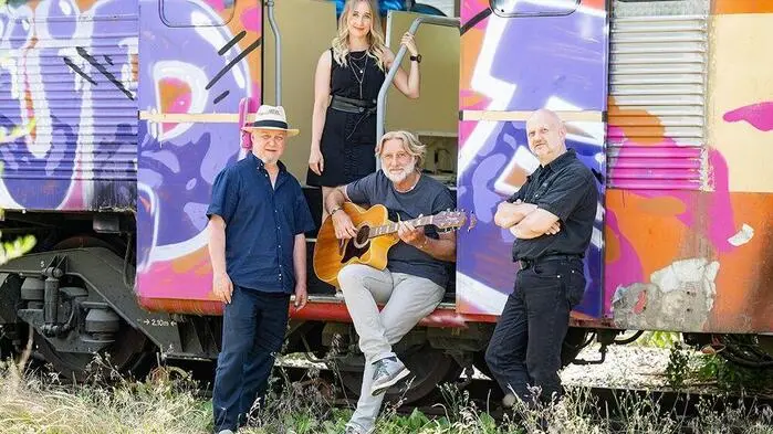 Still Waters spielen am 4. Juli am Trummerhof in Floing