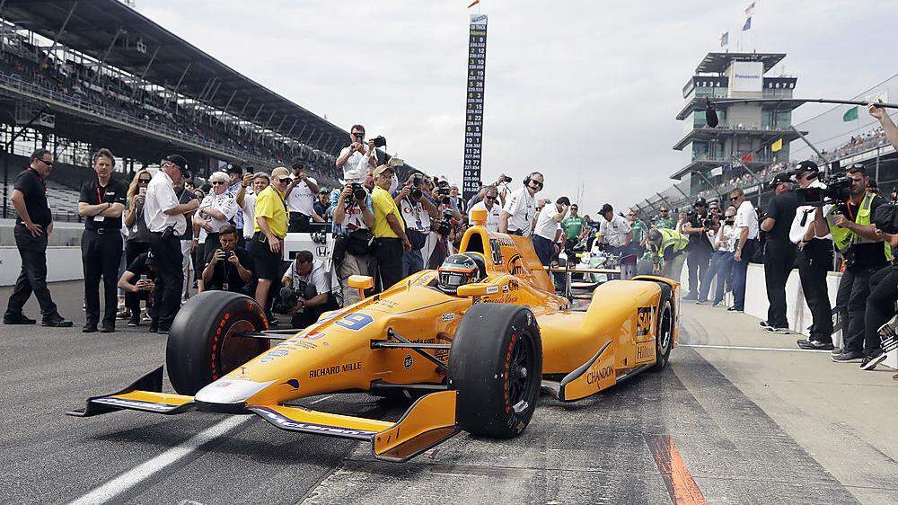 Schon im Vorjahr fuhr Fernando Alonso in Indy.