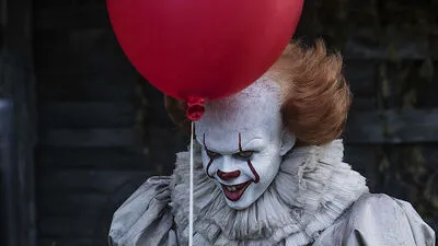 Clown Pennywise treibt in der Stephen-King-Verfilmung sein Unwesen