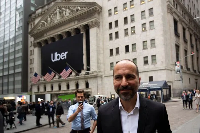 Genau in dieser Entwicklung stecke die Fantasie an der Börse, sagt Anlage-Experte Jochen Stanzl vom Brokerhaus CMC Markets. "Wegen der Taxis wird die Uber-Aktie nicht gekauft. Uber hat das Potenzial, die führende Plattform zu werden, über die Mobilitätsprobleme weltweit gelöst werden können." Für die Anleger ist es also vor allem eine große Wette auf die Zukunft.