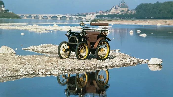 Dezember 1898: Louis Renault präsentiert den Prototyp der „Voiturette“, den Type A.
