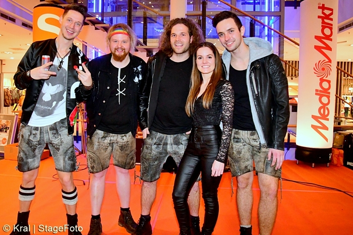 Die Draufgänger stellten bei einem Kurzauftritt ihr brandneues Album "Grün" vor.