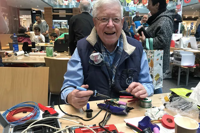 Hermann Wiegele (80) repariert aus Leidenschaft