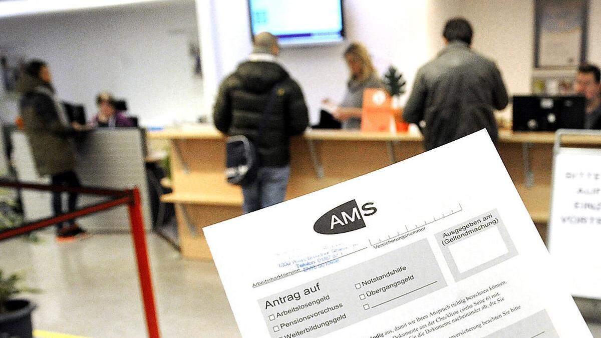 Arbeitslosigkeit im April um 4 Prozent gesunken