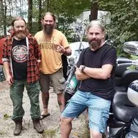 Von links: Bogdan, Swavek und Peter reisten 1000 Kilometer aus Polen an