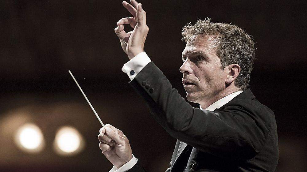 Dirigent Dirk Kaftan, der Graz am Saisonende Richtung Bonn verlässt