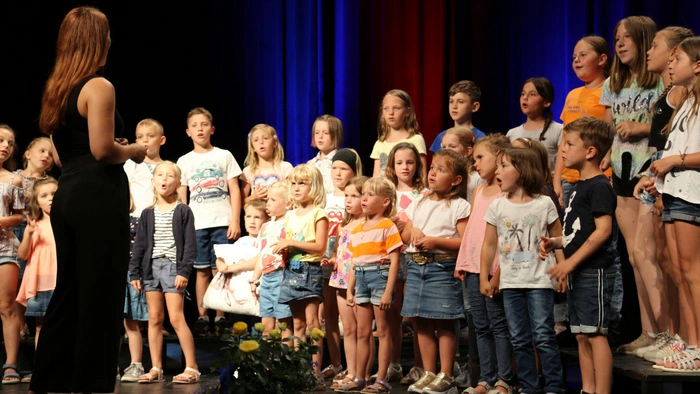 Der Kinderchor "Mlada Podjuna" stand unter der Leitung von Kristina Kragelj.