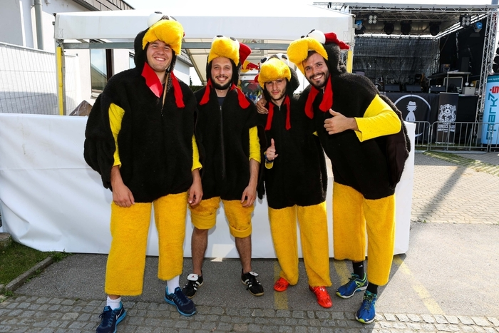 Verrückte Verkleidungen, lustige Leute und beste Stimmung sind bei dem Kult-Event garantiert. 