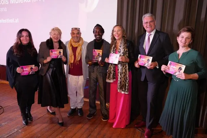 Tanja Jamnig, Elisabeth Rosegger, Alegre Corrêa und Francois Muleka, Julia Malischnig, Alexander Thoma und Veronika Palle