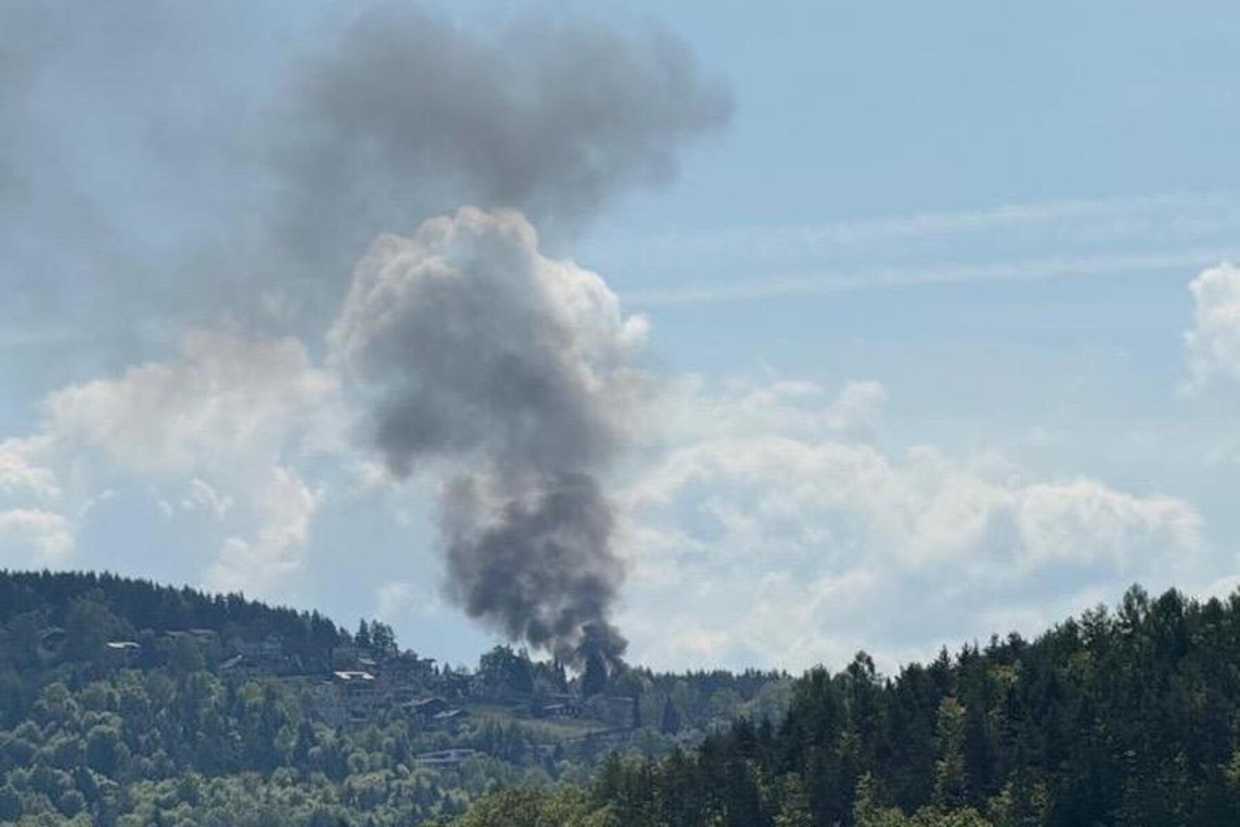 Haus in Flammen: Rauchsäule über Kärnten zu sehen