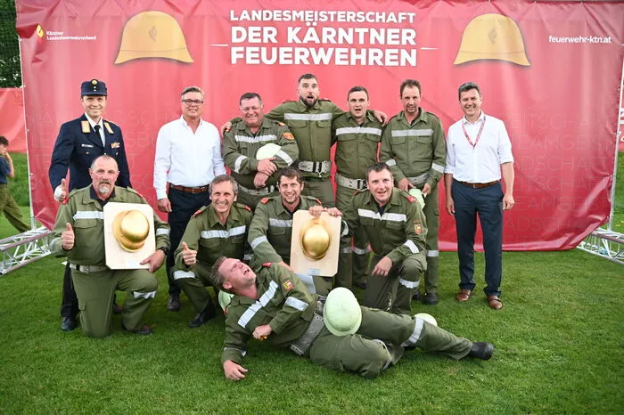 Die FF Fellach holte sich den "Goldenen Helm"  in den Kategorien "Bronze B" und "Silber B" Zweiter im "Bronze B"-Bewerb wurde Waidegg und Dritter Puch Zweiter im "Silber B"-Bewerb wurde Vassach, Dritter Grafenstein