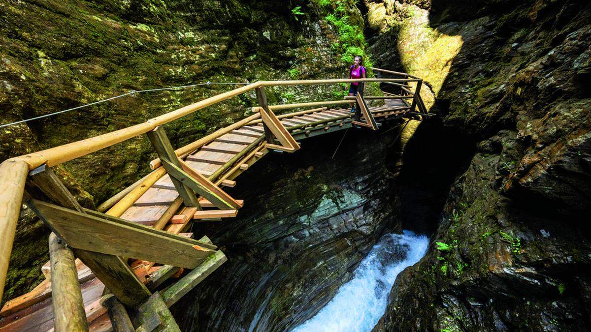 In Kärnten warten spektakuläre Naturerlebnisse, wie in der Raggaschlucht