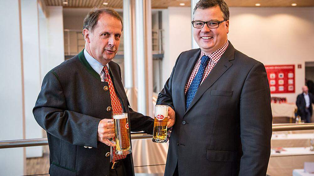 Prost: Brau-Union-Generaldirektor Markus Liebl und Villachs Brauereidirektor Clemens Aigner
