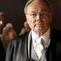 Klaus Maria Brandauer in Ferdinand von Schirachs "Feinde: Das Geständnis"