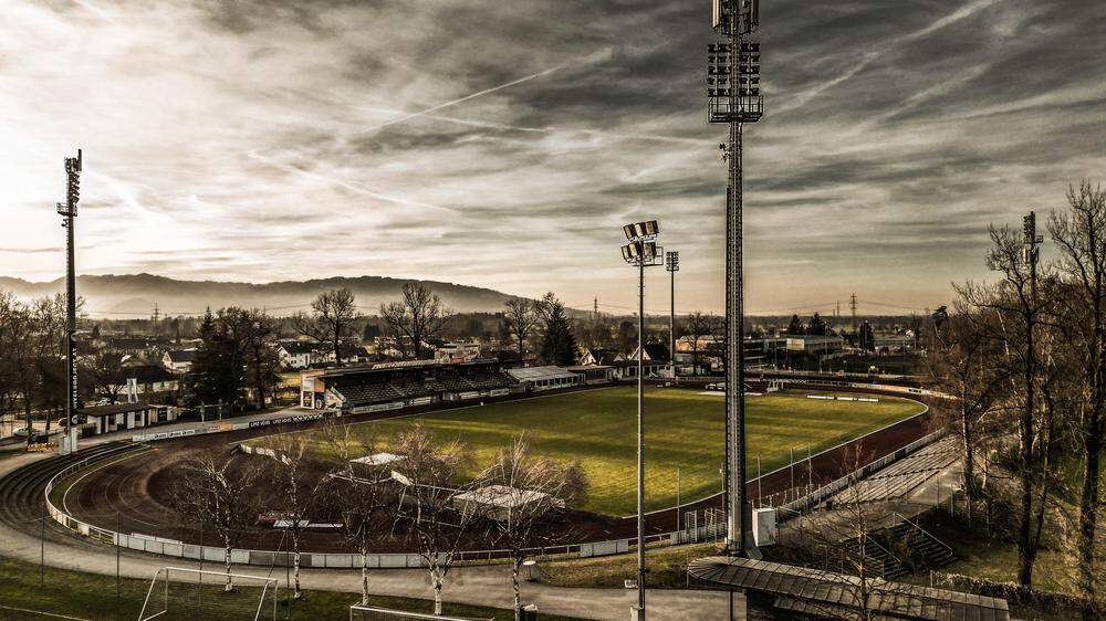 Das Stadion Birkenwiese, die Heimstätte des FC Dornbirn, war für wenige Tage der Arbeitsplatz des Kärntner „Managers“