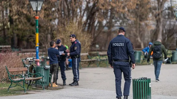 Schwerpunktaktion gleich am ersten Tag der Schutzzone: 40 Beamte waren ab 14 Uhr im Einsatz.
