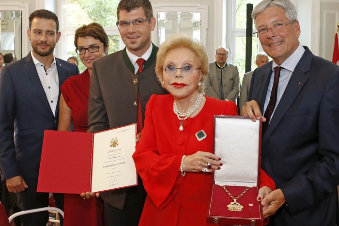Am 30. August 2019 erhielt Goëss-Horten den Landesorden in Gold überreicht